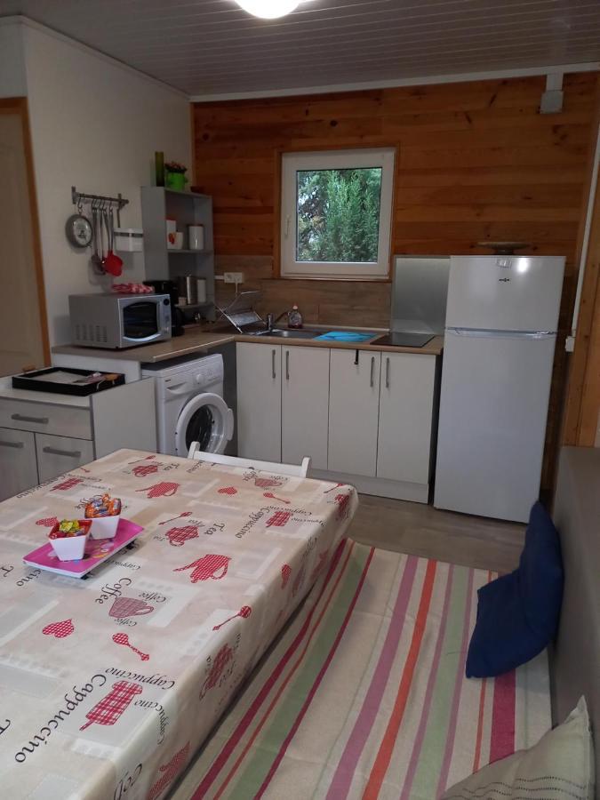 Montolieu Chalet 4 Personnes מראה חיצוני תמונה